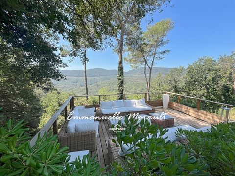 A Bagnols-en-Forêt, Capifrance a le plaisir de vous présenter en co-exclusivité cette superbe villa contemporaine avec une vue imprenable sur le massif forestier de l'Esterel. Venez profitez de la qualité de vie bagnolaise et de la proximité de la na...