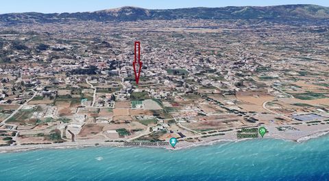 Deux parcelles à vendre à Kremasti, Rhodes. Les parcelles sont dans le plan de la ville et dans le village, constructibles, avec un facteur de construction de 0,8. Superficie 303 m² et 171 m². respectivement. Un total de 400 m² peut être construit su...