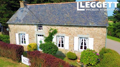 A31447DEM22 - Discover this beautifully presented character stone property, situated in a quiet hamlet - close to the popular town of Loudéac. Full of authentic charm, this unique and surprisingly large house boasts a lovely entrance, large living ro...