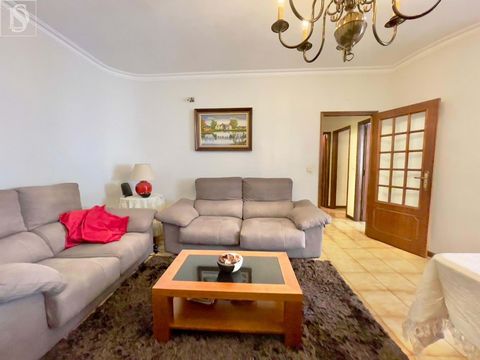 Fantastic 3 bedroom apartment It is located in one of the best areas of São Vicente, Braga, with quick access to the main roads and a few minutes from the city center. The location offers proximity to schools, colleges, health centers, hospital and v...