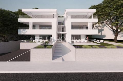 Apartment S4 NKP 119.58 m2 is located on the first floor of a building that is under construction and the planned completion of construction is at the end of 2024. The building is in an excellent location, spread over three floors, each of which has ...