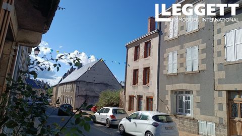 A31952DLO23 - This mid-terraced property, presented in good condition, is located in the charming historical village of Bénévent-l'Abbaye in Creuse department 23. It is ideal as a convenient lock-up-and-go or as a delightful family home. Information ...