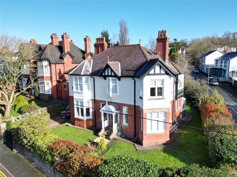 This elegant 5 bedroom Edwardian home is perfectly situated for the conveniences of Brecon town. The house features two delightful south facing living rooms whilst to the rear a conservatory and a spacious playroom/ office. With the added advantages ...