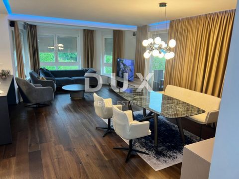 Location: Grad Zagreb, Maksimir, Gornji Bukovac. ZAGREB, MAKSIMIR - Luxurious apartment with a view of nature For sale is a luxurious and spacious three-bedroom apartment located on the first floor of a newer residential building, with a total net ar...