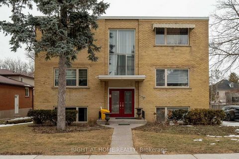 Excellent Invest Opportunity!!! Well-maintain 6 Self-Contained Apartments in Mill Pond Area; 6 of 2-bedroom Apartments + 5 Carports and Surface Parkings; Newly Renovated 2 units of 2 Br; Spacious Approx 950-1000 Sqft Each Apartment of 2 Beds; Double ...