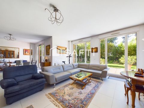 GARCHES- Buzenval - Domaine le Cottage appartement 5 pièces 127m2 avec jardin