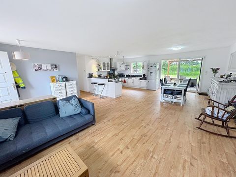 Maison T4, St-Martial, 106m2, jardin de 862m2