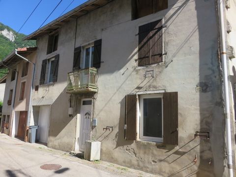 Maison à vendre 5 pièces CHALEY (01) de 100 m² plus terrain de 64 m²