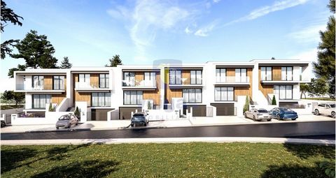 Excelente lote de terreno para construção de 6 moradias em banda, com projeto aprovado, de traça moderna, funcional e pensado para o conforto da família. Boa oportunidade de investimento, pois localiza-se na periferia da Cidade de Caldas da Rainha (3...