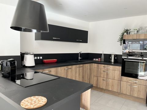 Maison de 138 m² 4 chambres, à vendre BOUGUENAIS (44)