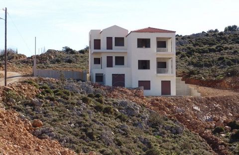 Properties for sale in Kontopoula with panoramic views of the entire bay of Chania and the port of Souda a) Unfinished building of 5 apartments on a plot of 4.000 sq.m. with a total area of 336.13 sq.m. Price 300.000 euros. b) Three plots of four acr...