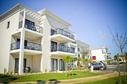Ideally located in the heart of La Baule, a few minutes from the largest beaches of the coast, close to the famous Casino and the Convention Center, La Baule Residence welcomes you in a setting with a contemporary style and modern facilities in a his...