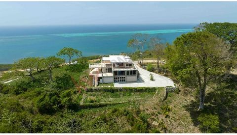This 7.500 square-foot Villa is a one of a kind in Roatan. Built on a hill top in CVV surrounded by ancient trees with a 360 degree views of beautiful French Harbour, Pristine Bay and the magnificent coral reef. Enjoy sunrise to sunset views! Partial...