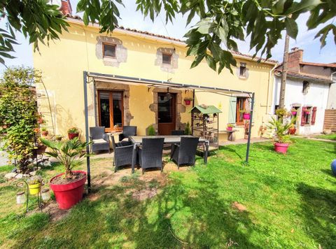 EXCLUSIVE TO BEAUX VILLAGES! Character property located in an a small hamlet with swimming pool, paddocks and a sand training arena. It offers approximately 120 sqm of living space set over 2 levels, set in 28000m². On the ground floor: a living room...