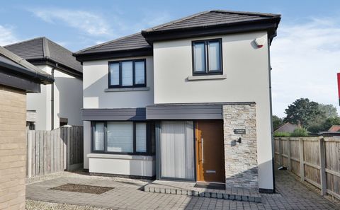 INVITING OFFERS BETWEEN £475,000-£500,000 THIS SMART CONTEMPORARY NEW BUILD FEATURES A SUPERB OPEN PLAN DINING LIVING KITCHEN AND A STUNNING TWO STOREY MASTER BEDROOM SUITE Tucked away down a private road in the centre of the village a short walk fro...
