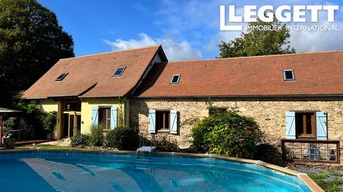 A24359LC24 - An attractive barn conversion, with spacious light rooms, is situated in a well-manicured countryside hamlet with pretty neighbouring properties and is surrounded by rolling fields. The village of Jumilhac-Le-Grand, with its fairytale ch...