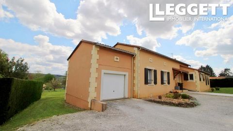 A20567CGI24 - Beautiful single storey house, recent and without any work. It is very close to all amenities (less than 5 km and 25km from Bergerac and his airport) and is located in a small village away from any road or noise pollution. The place rem...