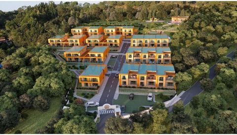 Nora's Condominium Land van 2 hectare met goedgekeurd project en bouwvergunning voor de ontwikkeling van een luxe condominium met 20 eengezinswoningen. Het is een duurzaam en innovatief condominium gelegen in Lousa, in de gemeente Loures, op slechts ...