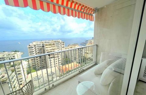 In a secure residence in the Saint Roman district with concierge service, close to all amenities and shops. Very beautiful, up-to-date one bedroom apartment enjoying a superb sea view on a high floor. Accommodation comprising an entrance hall, living...