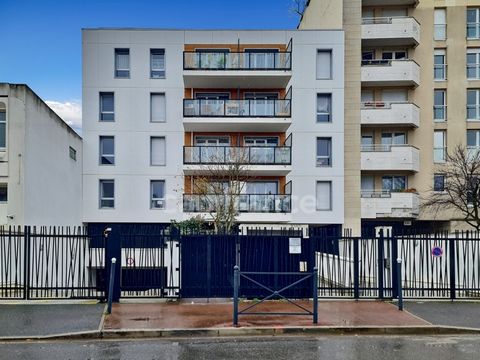 Dpt Hauts de Seine (92), à vendre VANVES Appartement de 2 pièces avec terrasse