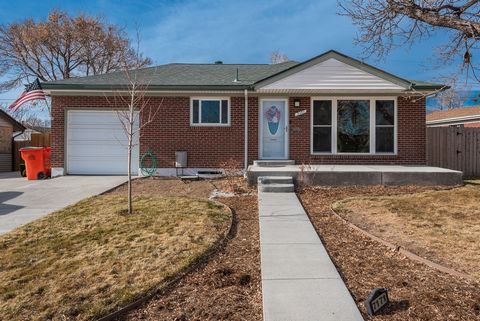 Welcome to this charming 3-bedroom, 2-bathroom home in the Perl Mack Manor neighborhood of Denver! This cozy single-family home features a spacious living room, a bright fully remodeled kitchen with ample cabinet space plus a pantry, and a dining are...