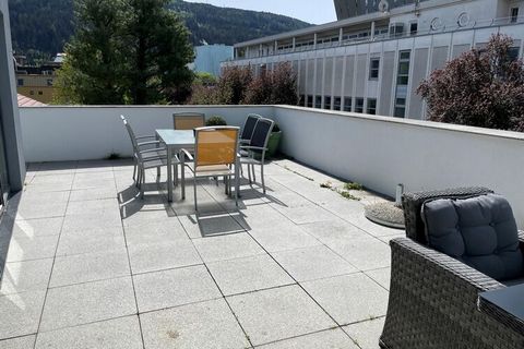 Dieses 2-Schlafzimmer-Apartment befindet sich in einer ruhigen Lage in Innsbruck in unmittelbarer Nähe des Tivoli-Stadions und ist für eine Familie oder eine Gruppe van 6 Personen geeignet. Dank der Klimaanlage (inklusive) ist die Wohnung auch im Hoc...