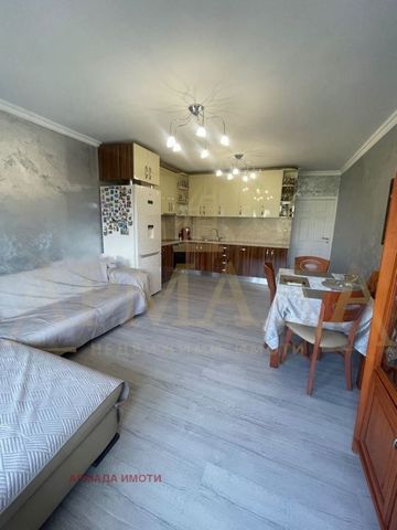 (OFFER-8068) WONDERFUL LOCATION!! SMALL BUILDING!! FURNISHED!!! ARMADA IMOTI is pleased to offer you a wonderful two-bedroom apartment in an excellent location - near the Komatevski junction and the Roman aqueduct. The apartment consists of a living ...