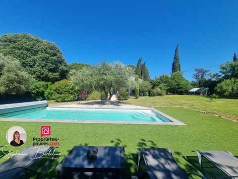 Venez découvrir cette maison de caractère située sur la commune des Arcs, qui allie le charme de l'ancien et le confort moderne. Voici un résumé des points forts de cette propriété : Cadre champêtre : Terrain spacieux de 3600 m², arboré et paysagé, s...