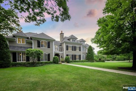 Welcome to 11 Hamilton Road, a bold, reimagined residence offering over seven thousand square feet of high-design, comfort and smart functionality. With seven bedrooms, five en-suite full baths and three half baths, this home blends custom luxury flo...
