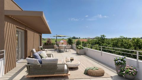 itué en lisière du golf de Metz, au sein d’une résidence intimiste et verdoyante, cet appartement exceptionnel au dernier étage offre un cadre de vie rare, à seulement quelques minutes du centre-ville et des pôles économiques du Technopôle. Des prest...