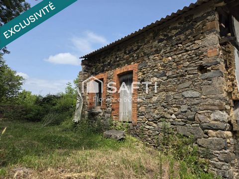 Grange très ancienne sur 2 niveaux