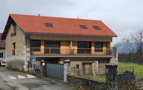 Appartement Triplex à vendre 5 pièces CHAPAREILLAN (38) avec terrasse, garage et stationnements privatif