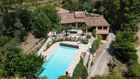 Propriété 7 pièces avec piscine, vérandas et terrain arboré – Fort potentiel - Bandol