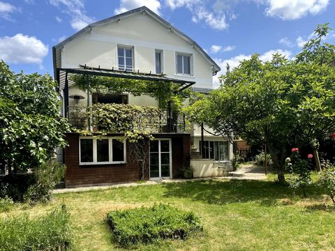 Maison d'époque avec grand jardin - À seulement 8 minutes à pied de la gare