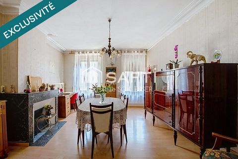 Maison de ville 126 m2 habitables pouvant être divisée en appartements avec un garage, une cave et un grenier aménageable