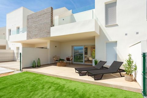 Nieuwe Bungalows in La Finca Golf, Algorfa - Luxe en Natuur aan de Costa Blanca Exclusief wooncomplex in een golfomgeving Gelegen in het prestigieuze La Finca Golf resort in Algorfa, biedt dit nieuwe wooncomplex een unieke kans om te genieten van een...