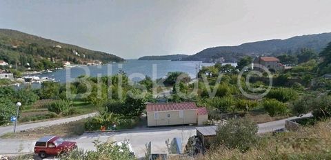 Dubrovnik, Zaton Two beautiful building plots with a total area of 4786 m2 (M1) of 2403 m2 and 2383 m2) in Zaton. It is possible to build a basement, ground floor and 2 floors on each plot. Construction coefficient per plot 40%. Total BRP approx. 6,0...