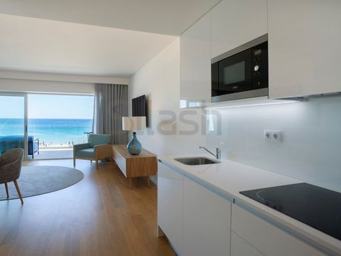 Fantastic Apartment T0 with balcony of 12,51m2 Sea View in Sesimbra. This apartment has a fully equipped Kitchnet, an open space room/bedroom and a full bathroom. A new tourist resort with a unique location in Sesimbra Bay emerges! Strategically situ...