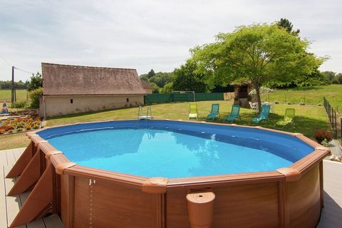 This wonderful holiday home is located in Savignac-Lédrier. Ideal for a family, it can host up to 5 guests and has 3 bedrooms. This home has a swimming pool for you to relax and enjoy after a long tiring day. The home is only 1 km away from the fores...
