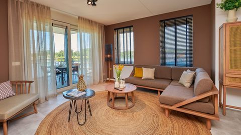 Parc Maasresidence Thorn is a resort located in a beautiful area in the heart of Central Limburg, within walking distance of the charming white town of Thorn. From your villa or apartment, you can easily walk to the centrally located MRT Promenade. T...