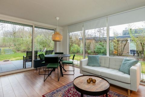 This bright, single-story holiday home is located in the picturesque village of Wolphaartsdijk, within walking distance of the beautiful Veerse Meer (Lake Veere). Surrounded by the spacious detached garden directly adjacent to the dike at the rear, t...