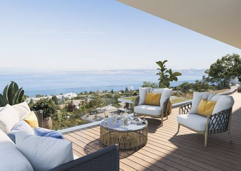 Stunning Property for Sale in Evian-les-Bains  Premieres Loges Evian is set in a green setting, with two buildings facing Lake Geneva, comprised of 22 flats ranging from 2 to 5 room penthouse units. The choice of materials used on the facades accentu...