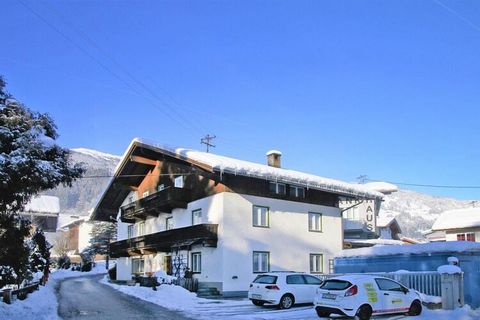 El alojamiento ideal del grupo para muchas experiencias compartidas en uno de los valles más activos de Austria. Los deportes y la acción están garantizados aquí en el Zillertal. Haus Bergheim se encuentra en el borde de Fögen. La mayoría de las habi...