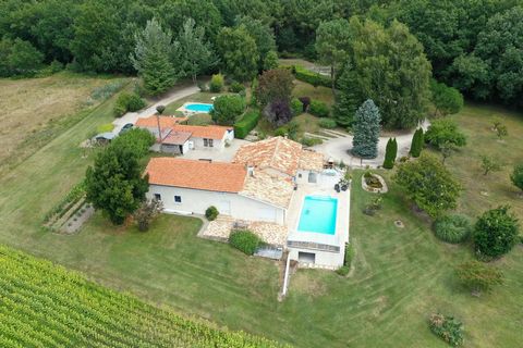 We are happy to present this stunning property located among the rolling hills of south Charente and on the edge of woodland. Minutes away from Barbezieux-St.Hilaire and only 80 km from beautiful Bordeaux, one of UNESCO World Heritage Centers, with i...