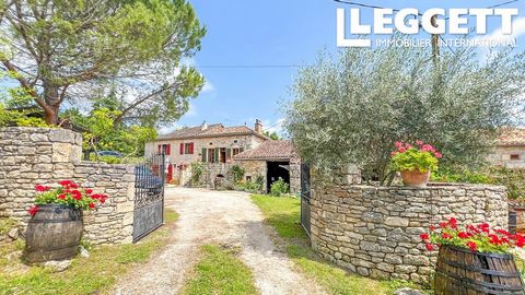 A23865NK46 - This character stone property is situated in a small, quiet hamlet, typical of the region, mid-way between Montcuq and Prayssac. All 4 properties are fully renovated and well maintained, in keeping with the original style of the properti...