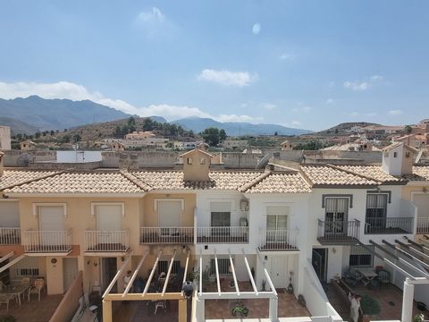 This is a two bedroom, one-bathroom apartment, located on the second floor, in the heart of the traditional Spanish town of Turre. Turre has lots to offer, with bars, restaurants, supermarket, banks, shops etc. and is located a short 10-minute drive ...