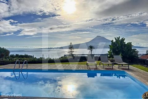Imagine living just a 4-minute walk from the center of the charming city of Horta, 2 minutes from the Assembly (ALRAA) and the Sea School (former naval radio) and 5 minutes from the Hospital and the Town Hall on the beautiful island of Faial, in the ...