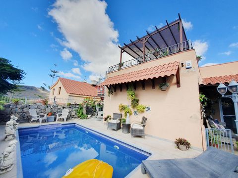 Get away from the crowds and live a more Canarian life in this wonderful 3 bedroom, 2 bathroom semi-detached villa, that would make the perfect family home. As you enter the property, you are immediately greeted by a cosy seating area, that provides ...