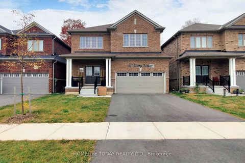 Detached Home W/Double Car Garage For Rent In Southgate, 3063 Sqf With 9' Ceiling On The Main. Large Chef Kitchen With A Lengthy Prepping Counter. Living/Dining Room Great For Entertaining Or Large Family Gatherings Large, Master Bedroom W/ Ensuite B...