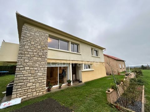 Dpt Dordogne (24), à vendre GENIS maison P5 de 113,78 m² - Terrain de 8 228,00 m²